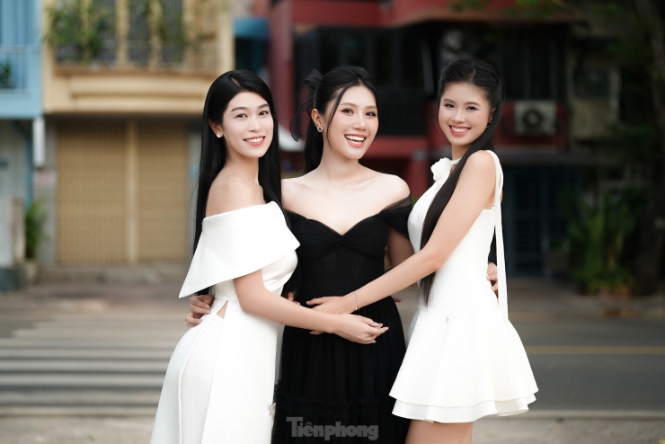 Nhan sắc nguyên bản của thí sinh Hoa hậu Việt Nam - 1
