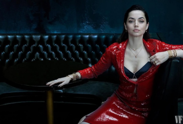 Trong phim, Ana de Armas vào vai diễn viên múa ba lê tài năng tên Eve Macarro. Sau vẻ ngoài thanh lịch, thanh thoát của cô là một sát thủ lành nghề, được huấn luyện theo truyền thống sát thủ của Ruska Roma.&nbsp;