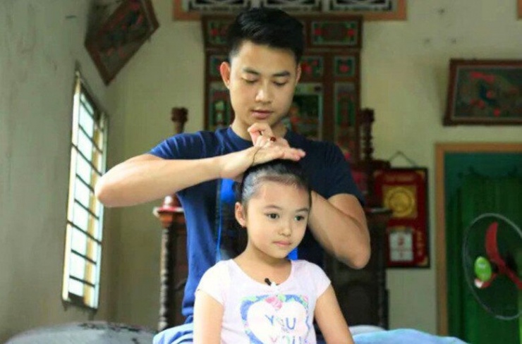Bé Kitty "Bố Ơi Mình Đi Đâu Thế" phổng phao khó nhận ra sau 7 năm, bố giờ làm nam thần VTV nức tiếng - 3
