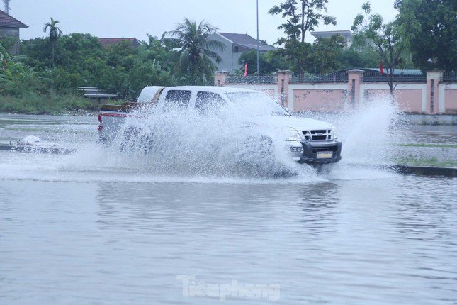 Miền Bắc và Bắc Trung Bộ hôm nay tiếp tục mưa lớn.