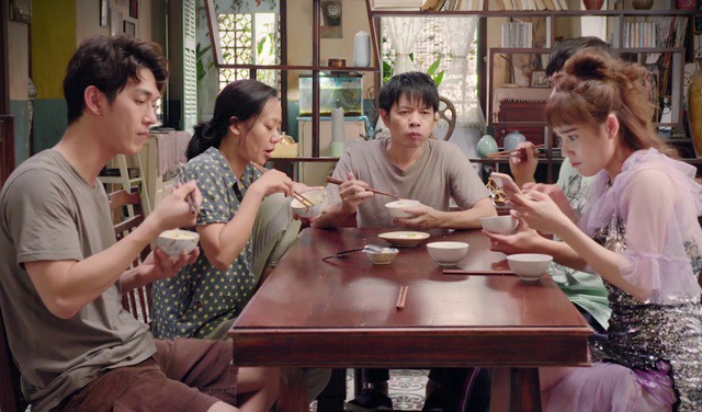 "Cây táo nở hoa" tập trung khắc hoạ bi kịch anh em, vợ chồng trong gia đình.
