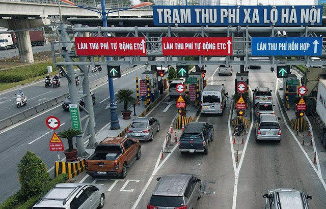 Lỗi liên quan đến thẻ ETC và tài khoản thu phí hết tiền khiến nhiều tài xế bị phạt tiền, trừ điểm khi lưu thông trên cao tốc.