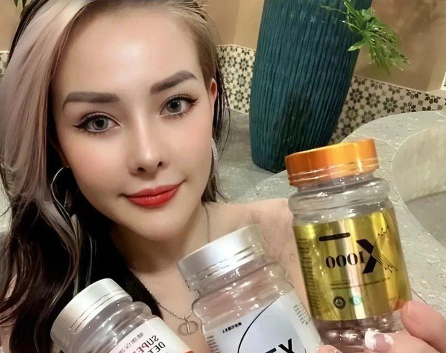 Hình ảnh Ngân 98 quảng cáo sản phẩm giảm cân trên mạng xã hội.