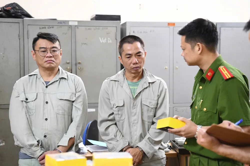 Hai người chủ mưu cầm đầu bị lực lượng công an tỉnh Phú Thọ bắt giữ. Ảnh CAPT