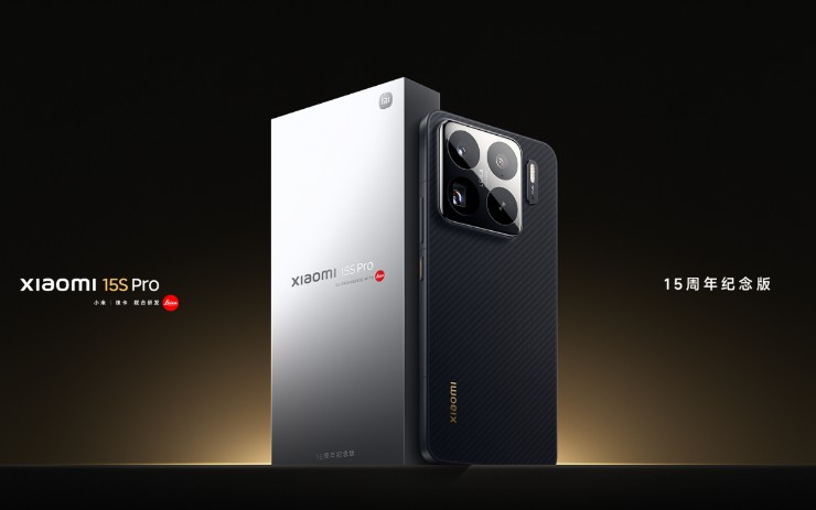 Sản phẩm sử dụng camera với ống kính Leica nổi tiếng.