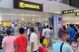 Kiểm soát dịch Covid-19 tại sân bay Nội Bài