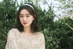 Mốt diện đồ 'nhạt như nước lọc'