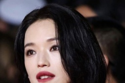 Thư Kỳ đẹp không góc chết, thách thức cả ống kính hung thần ở Cannes
