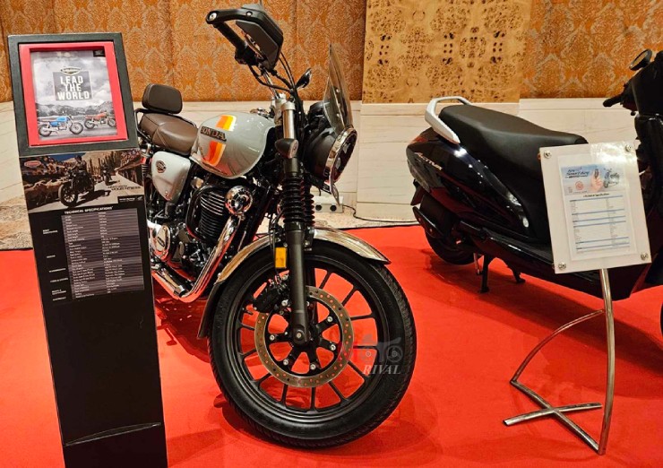 Ngắm xế nổ Honda H’ness CB350 2025 chất lừ từ mọi góc nhìn - 12