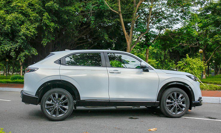 HR-V 2025: Ông hoàng tái xuất hay chiêu bài cũ? - 10