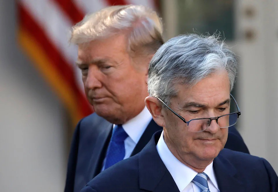 Tổng thống Hoa Kỳ Donald Trump và ông Jerome Powell, Chủ tịch Fed