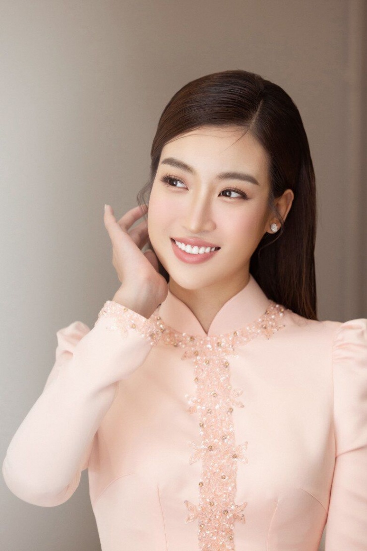 Đỗ Mỹ Linh thay đổi nhẹ từ ngày có con, càng giảm một điều càng khiến nhan sắc lên hương - 4