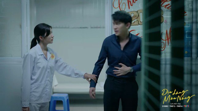 Lâu rồi phim giờ vàng VTV mới có nam thần chuẩn dáng tổng tài như thế này - 3