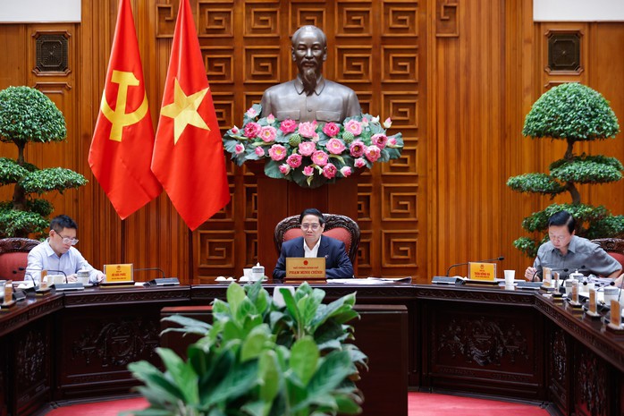 Thủ tướng Phạm Minh Chính chủ trì cuộc họp. Ảnh: Nhật Bắc