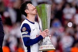 Son Heung Min vinh quang ập xuống, “đỡ” không kịp: Xứng danh huyền thoại