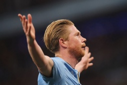 Napoli vừa vô địch Serie A đã nhận thêm  " quà " : De Bruyne hội ngộ Lukaku, McTominay