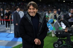 HLV Conte đi vào lịch sử Serie A, nói gì sau khi giúp Napoli đăng quang?