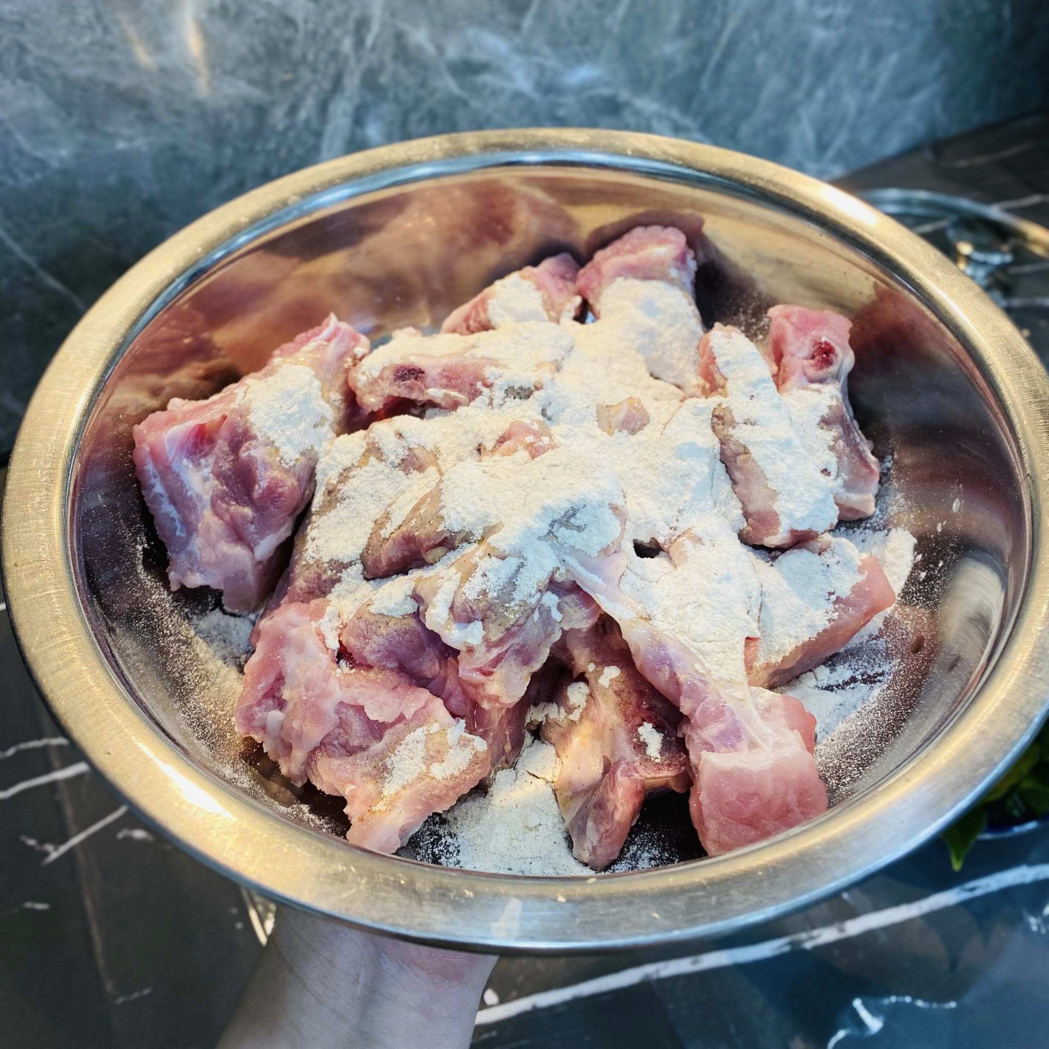 Sườn heo làm theo cách này bao nhiêu cũng hết, càng ăn càng "nghiện" - 3