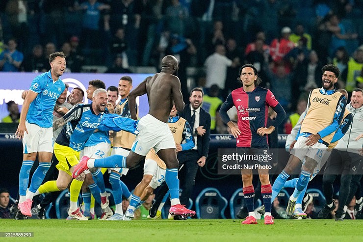 Napoli vô địch Serie A xứng đáng, cựu sao MU McTominay - Lukaku là tâm điểm - 2