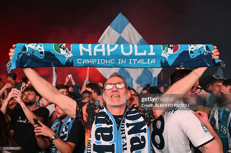 Napoli vô địch Serie A xứng đáng, cựu sao MU McTominay - Lukaku là tâm điểm - 11