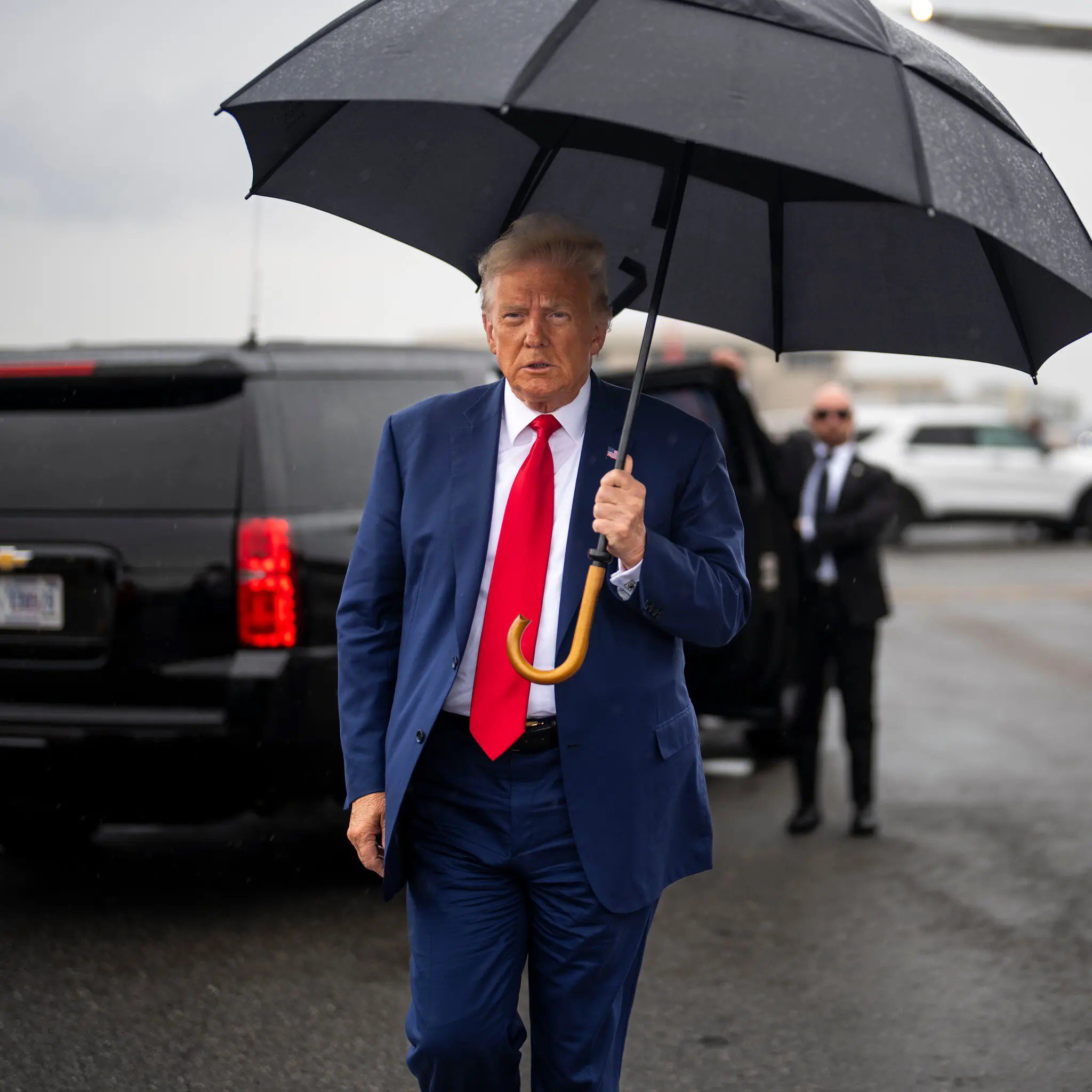 Những phát biểu mới của ông Trump cho thấy đàm phán thuế quan Mỹ - EU đang gặp khó khăn (ảnh: NYT)