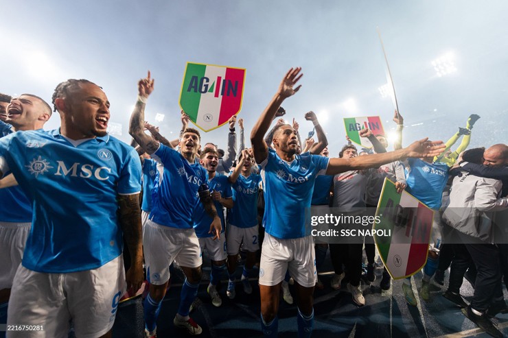 Napoli vô địch Serie A xứng đáng, cựu sao MU McTominay - Lukaku là tâm điểm - 5