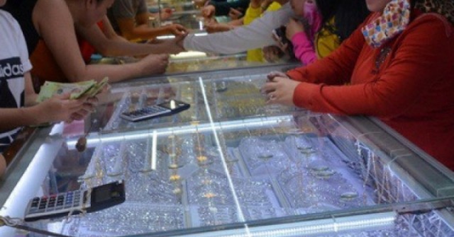 Giá vàng hôm nay, 24-5: Tăng mạnh trở lại