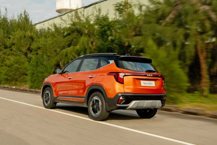 Honda HR-V 2025 giữ giá đỉnh cao: Seltos, Kona có cửa nào đọ lại? - 10
