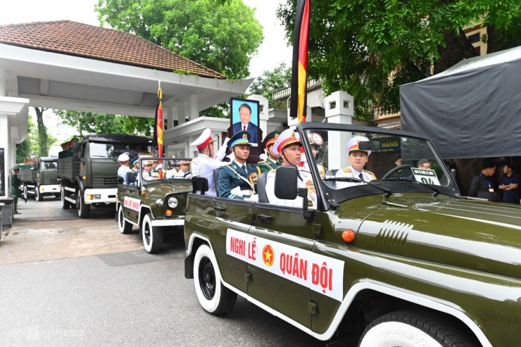 Nguyên Chủ tịch nước Trần Đức Lương trở về quê nhà - 5