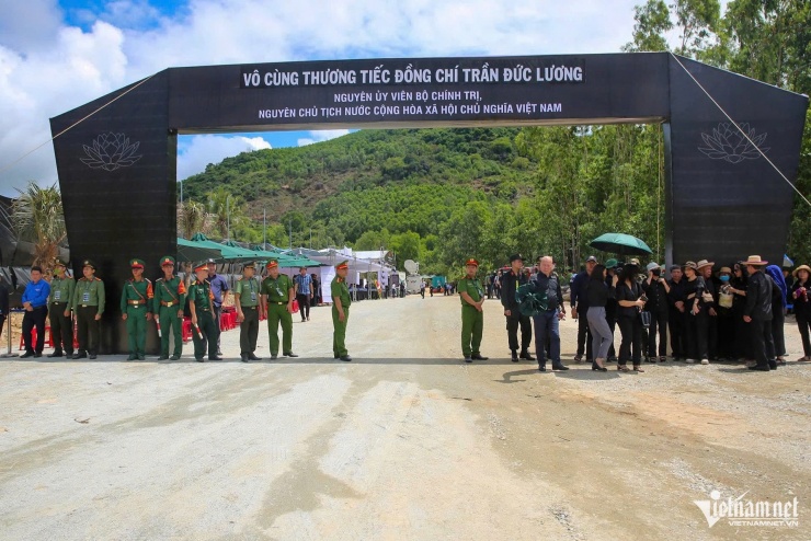 Lực lượng chức năng sẵn sàng đón linh cữu nguyên Chủ tịch nước về nơi an nghỉ cuối cùng