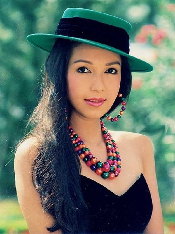 "Nữ hoàng ảnh lịch" Diễm My: Sở hữu biệt thự sang trọng 3.000m2 cùng du thuyền đắt đỏ, U70 nhan sắc vẫn rạng ngời - 1