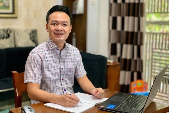Thầy Trần mạnh Tùng. Ảnh: NVCC