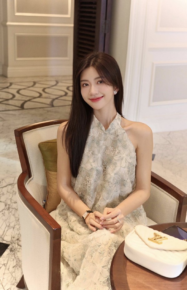 Cháu dâu NSƯT Chí Trung sắp lên phim phát sóng giờ vàng VTV có nhan sắc đời thực &#39;long lanh&#39; như thế nào? - 4