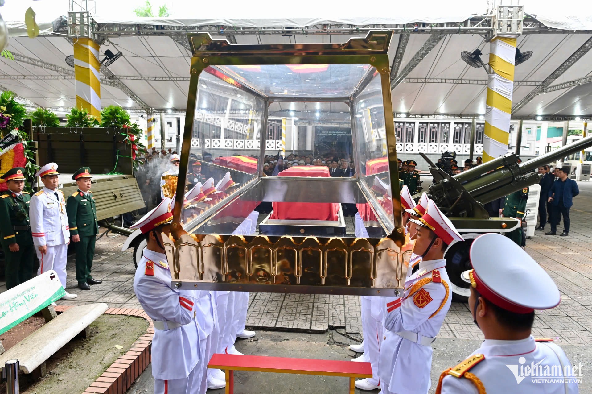 Hà Nội tiễn biệt nguyên Chủ tịch nước Trần Đức Lương - 28