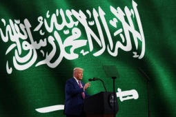 Ông trùm bất động sản có mối quan hệ đặc biệt với gia đình Tổng thống Trump là ai, giàu cỡ nào?