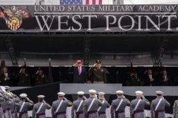 Tiết lộ bất ngờ của Tổng thống Donald Trump về tên lửa siêu thanh Mỹ