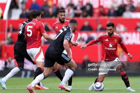 Video bóng đá MU - Aston Villa: Nghiệt ngã thẻ đỏ & trọng tài (Ngoại hạng Anh)