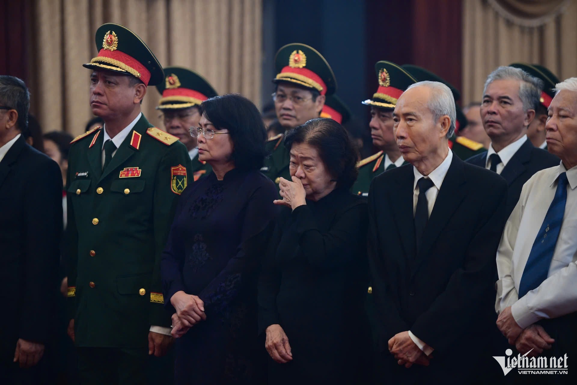 Nguyên Phó Chủ tịch nước Trương Mỹ Hoa xúc động