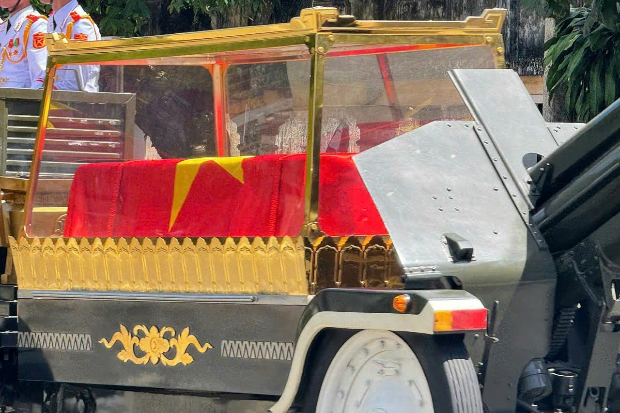 Nguyên Chủ tịch nước Trần Đức Lương về với đất mẹ - 14