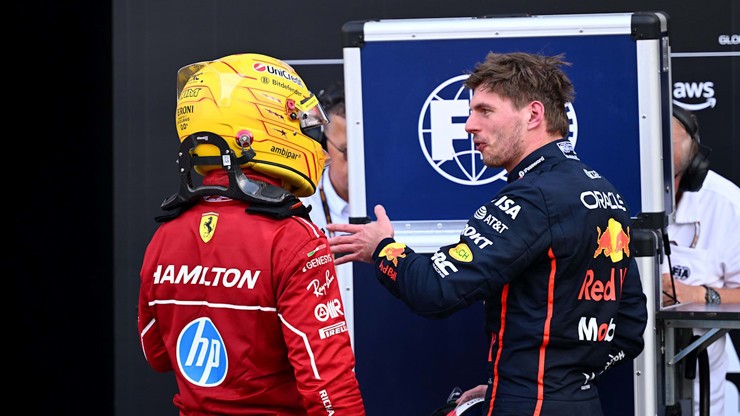Hamilton bị phạt 3 bậc do cản trở Verstappen
