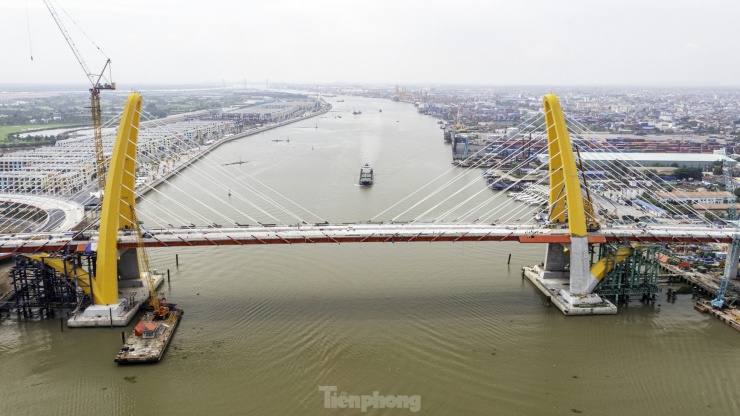 Cận cảnh cây cầu 2.300 tỷ đồng nối đô thị lõi Hải Phòng với đảo Vũ Yên - 2