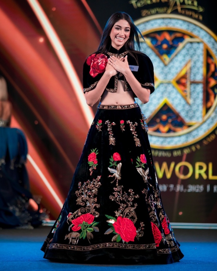 10 người đẹp đầu tiên vào chung kết Miss World - 7