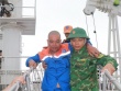 Cuộc trở về diệu kỳ của 11 thuyền viên sau hơn 15 giờ lênh đênh trên biển