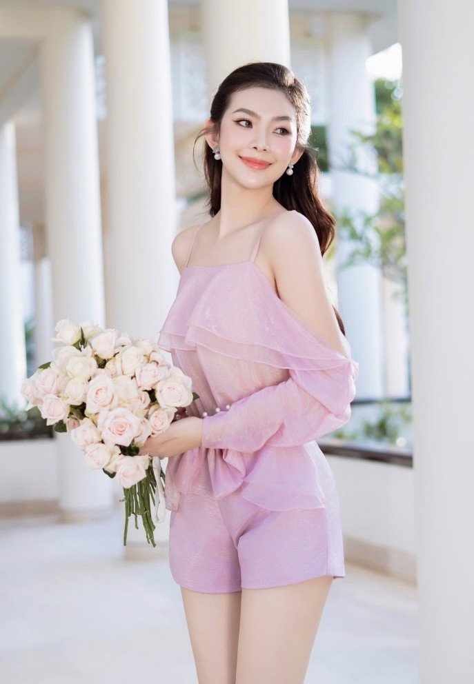 Cô gái sở hữu vóc dáng &#39;vạn người mê&#39; thi Hoa hậu Hoàn vũ Việt Nam ở tuổi 27 - 13