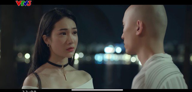 Nữ diễn viên Thanh Huế trong "Biệt dược đen" ghi dấu trong lòng khán giả, được đánh giá là sở hữu ngoại hình sáng, lối diễn xuất chân thật, tự nhiên.