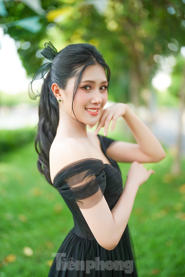 Á khôi 23 tuổi: &#39;Tôi muốn vào top 5 Hoa hậu Việt Nam&#39; - 3