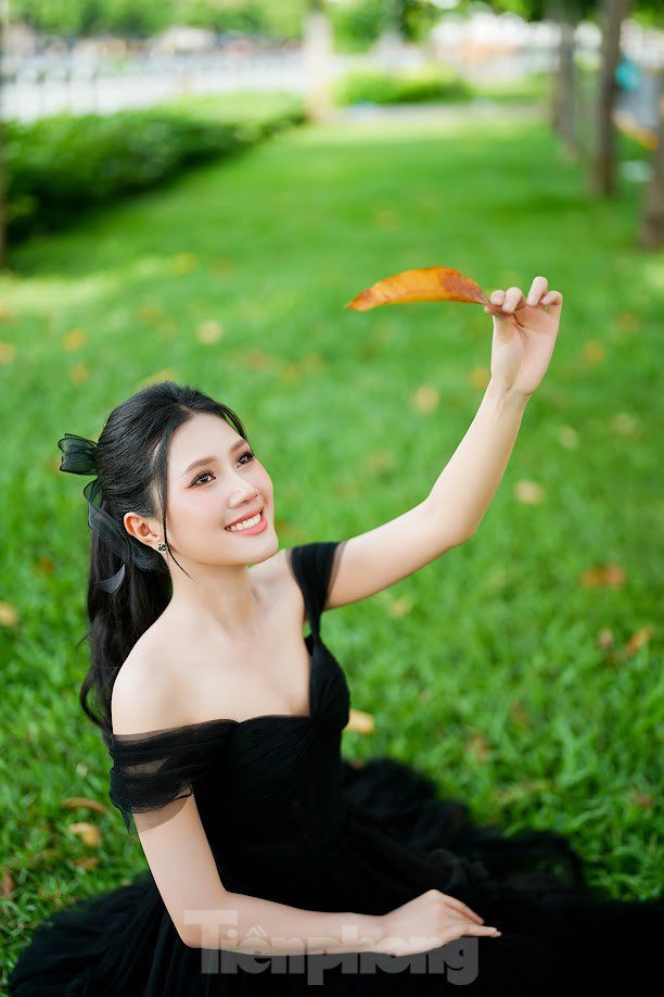 Á khôi 23 tuổi: &#39;Tôi muốn vào top 5 Hoa hậu Việt Nam&#39; - 6