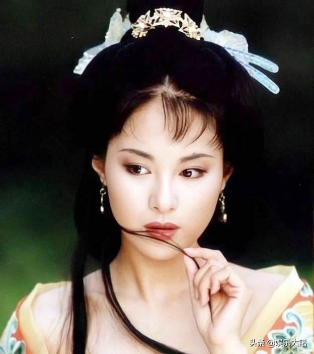 Nhan sắc gây thương nhớ của Thẩm Ngạo Quân.