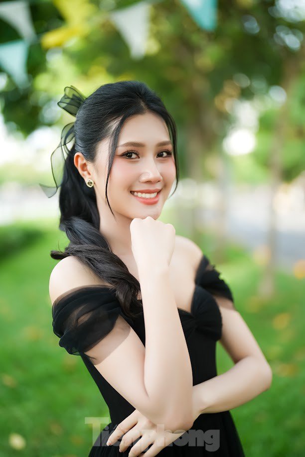 Á khôi 23 tuổi: &#39;Tôi muốn vào top 5 Hoa hậu Việt Nam&#39; - 2