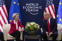 Sau cuộc điện đàm với Chủ tịch Ủy ban châu Âu, ông Trump quyết định điều này